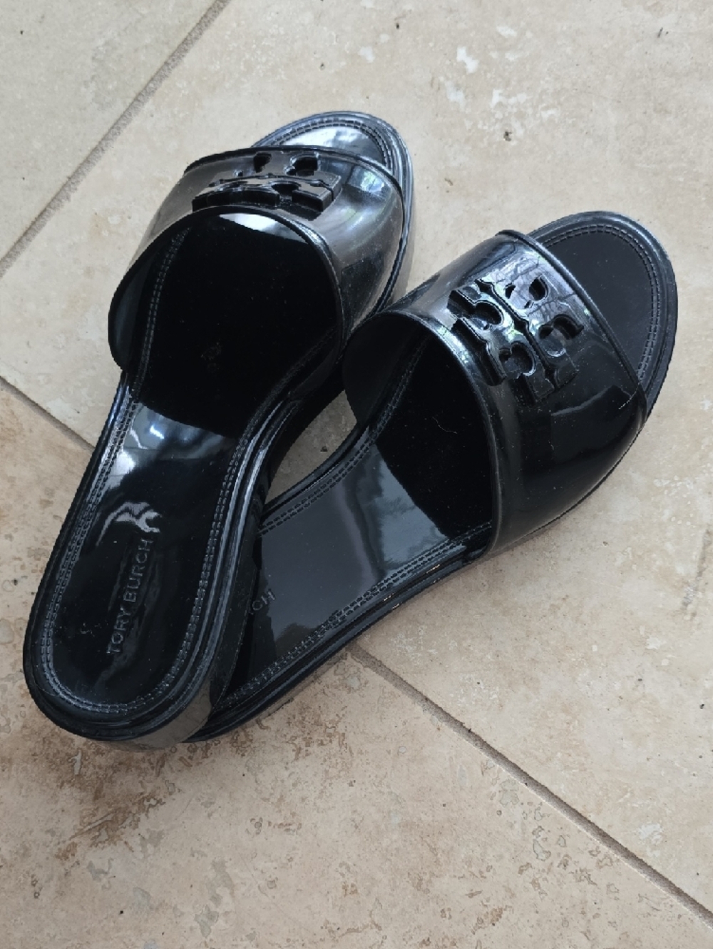 Tory Burch Black Patent Logo Slide Sandals SZ 8M - Picture 3 of 8